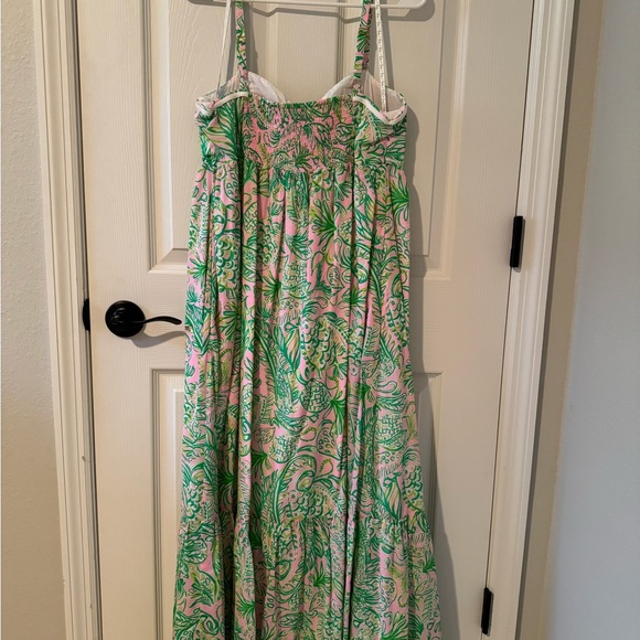 Lilly Pulitzer Hiedi Tropical Print. Size 10 - Picture 3 of 5